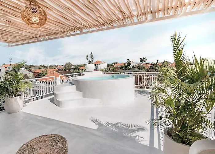 Villa The Roof With Stunning View In Canggu (Bali)