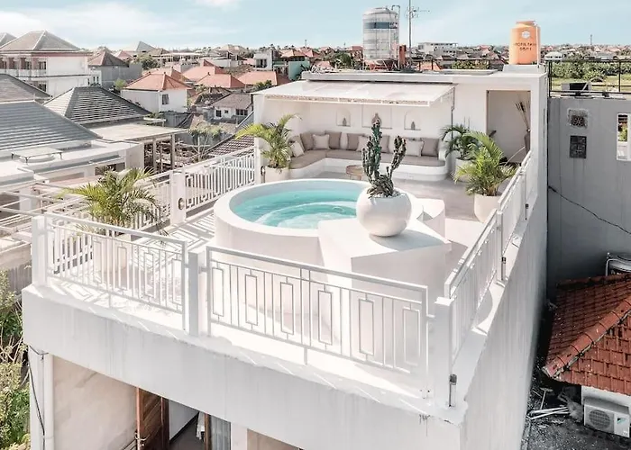 The Roof With Stunning View In *